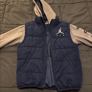 Jordan Navy and‎ Gray Hooded Vest. Kids size medium.